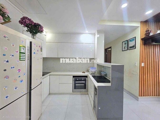 Cho thuê căn 3PN.2WC full nội thất y hình ở ngay Orchard Parkview