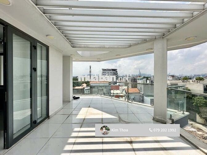 Văn phòng 65m2 ở Vạn Phúc, xuất VAT, PCCC, hầm xe có bảo vệ. Giá 10 tr