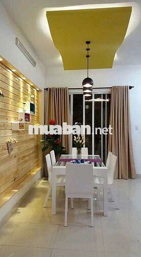 Cần bán gấp nhà P ĐHT Q12..DT ,5,5*18 1 trệt 2 lầu 4PN 4WS hẻm xe tải