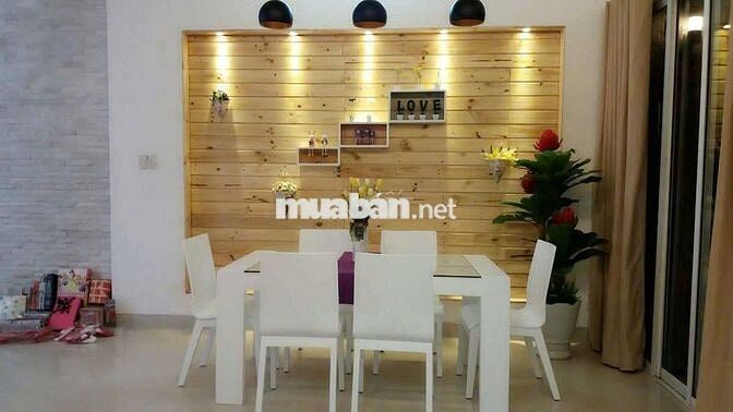 Cần bán gấp nhà P ĐHT Q12..DT ,5,5*18 1 trệt 2 lầu 4PN 4WS hẻm xe tải
