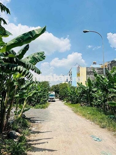BÁN ĐẤT KDC BẾN LỨC CHỢ ĐẦUMỐI BÌNH ĐIỀN ĐƯỜNG 20M DT110m2 GIÁ 6,05 TỶ