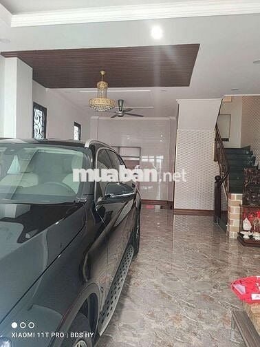 Nhà Full Nội Thất Gần Vạn Phúc