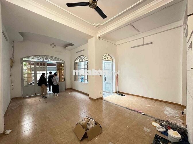 VILLA SIÊU RỘNG GIÁ TỐT 6x20M 1 TRỆT 2 LẦU NGAY SÁT BỜ KÈ HOÀNG SA💕💕💕