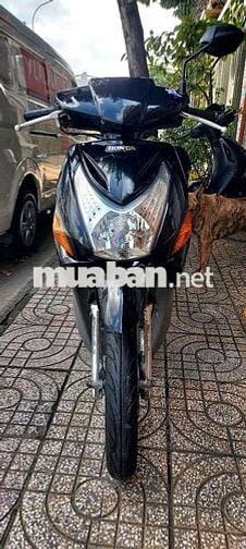 Click Đời 2011.BiểnTp.Xe Zin Nguyên100%.Máy Cực Êm
