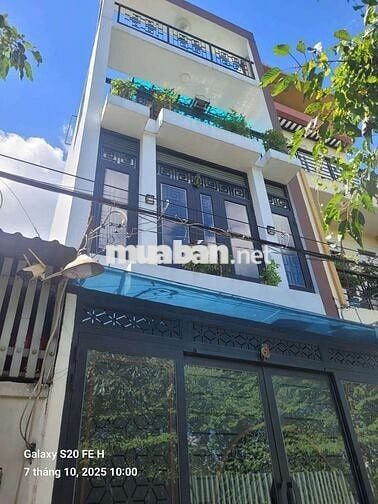 Cần cho thuê nhà P TTN Q12.DT 4*16 1 trệt 1 lầu 3 PN 3WS. Nhà Mới tinh