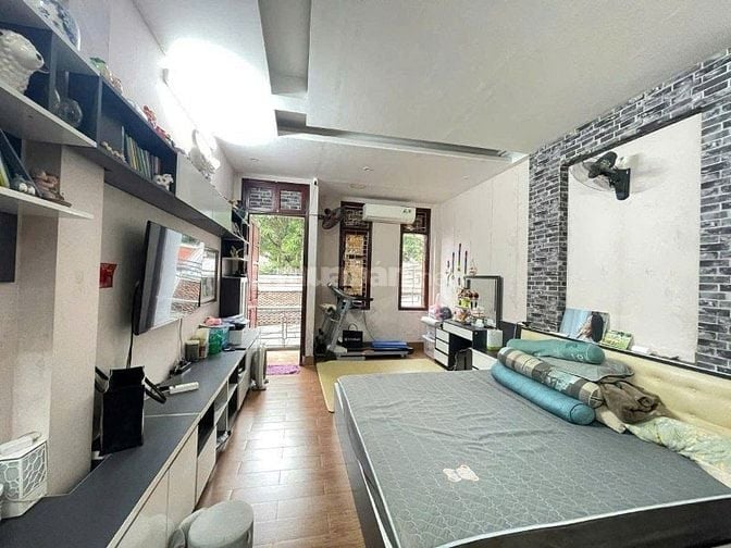 Nhà đẹp bán gấp hẻm 67 An Bình, P.6, Q.5, (53,2m2), giá chỉ 3,25 tỷ, 