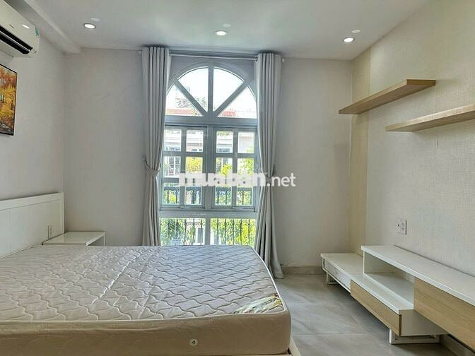 Cho thuê nhà Mặt tiền Nam Long 3, 7x18, 10 phòng, CHDV, hầm, thang máy