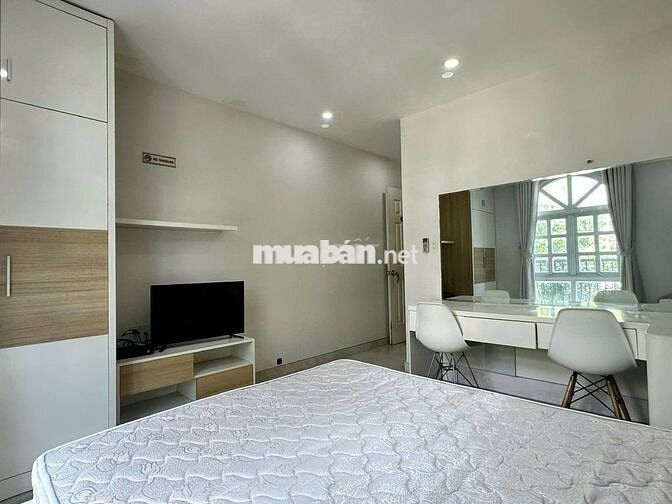 Cho thuê nhà Mặt tiền Nam Long 3, 7x18, 10 phòng, CHDV, hầm, thang máy
