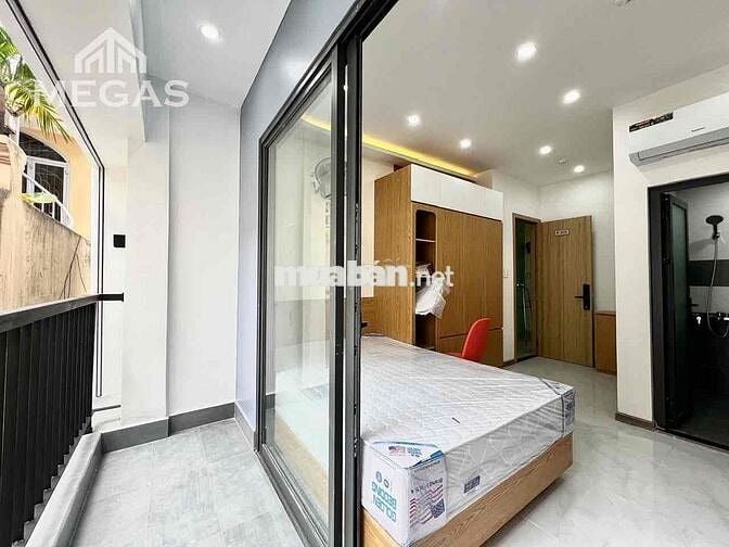 Cho Thuê Căn Hộ Một Phòng Ngủ Có Ban Công Ngay Vòng Xoay Cống Quỳnh