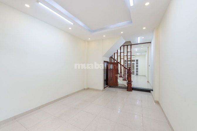 Cho thuê nhà 5 tầng kinh doanh dịch vụ, văn phòng
