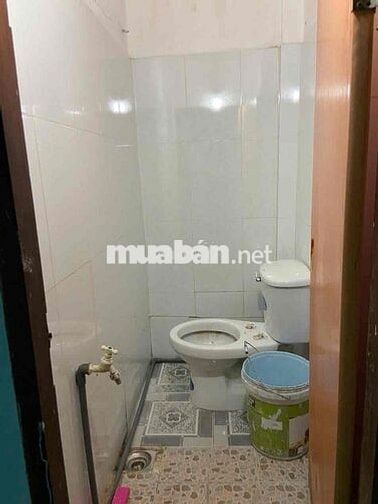 Nhà trọ 20m2 có lầu đường Lạc Long Quân Q. Tân Biình