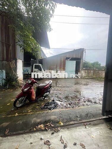 Cho thuê kho 230m2 gần ngã tư Chiêu Liêu,đường xe cont