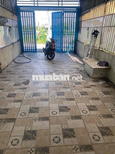 cho thuê nhà mặt tiền rạch cầu suối vla gần liên ấp 26 nhà mới đậu xe