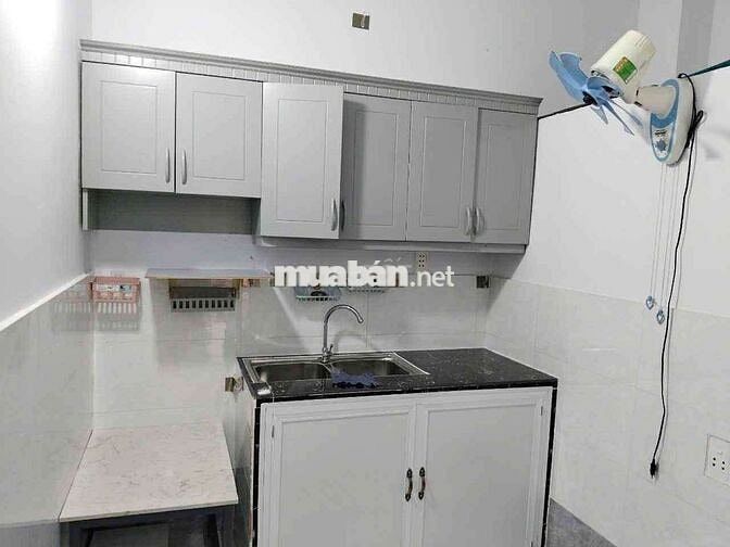 Chủ cần tiền bán nhà đi nước ngoài định cư