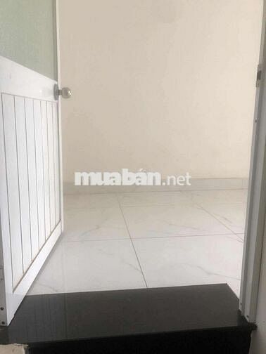 Cho thuê nhà nguyên căn nhỏ giá 3tr5 trêt lầu
