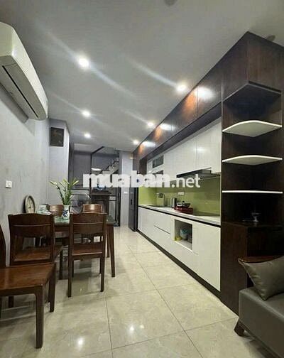 SIÊU PHẨM PHÙNG CHÍ KIÊN – NHÀ ĐẸP 5T, Ô TÔ ĐỖ CỬA, FULL NỘI THẤT