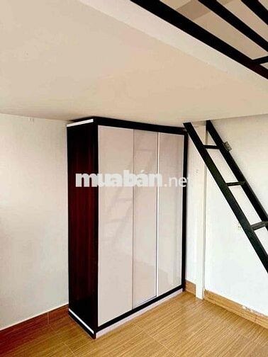 CĂN HỘ CÓ GÁC ĐẦY ĐỦ NỘI THẤT - ban công