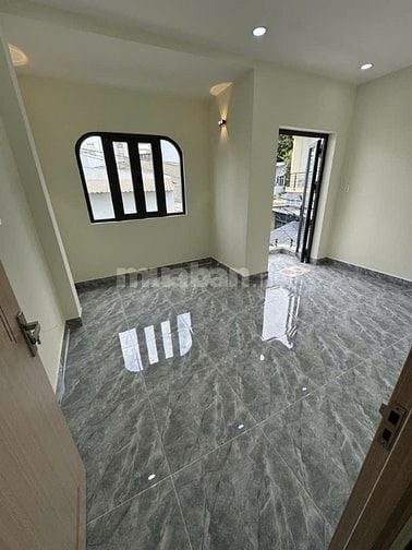 HẺM XE HƠI, NHÀ 3 TẦNG, ĐƯỜNG BÀ HOM, QUẬN 6, 40M2, GIÁ NHỈNH 5 TỶ