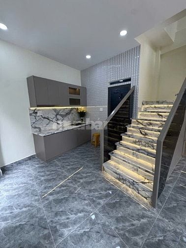 HẺM XE HƠI, NHÀ 3 TẦNG, ĐƯỜNG BÀ HOM, QUẬN 6, 40M2, GIÁ NHỈNH 5 TỶ