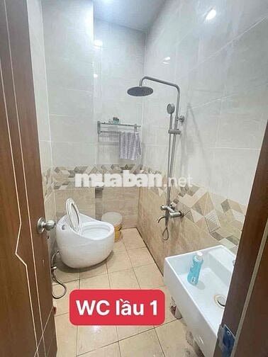 NHÀ MỚI 1 TRỆT 1 LỬNG 2 LẦU 4PN 1PT 3WC