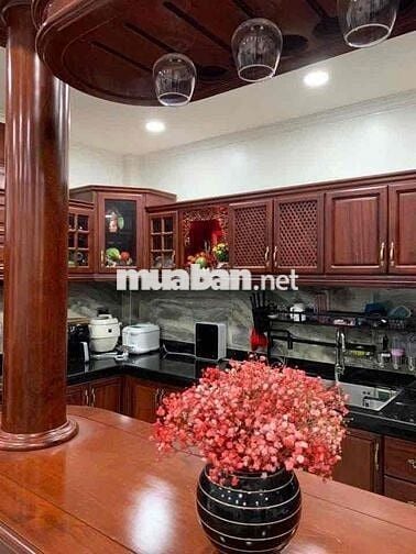 Bán Biệt Thự 8x20m gồm 1 hầm và 3 tầng lầu, NTCC