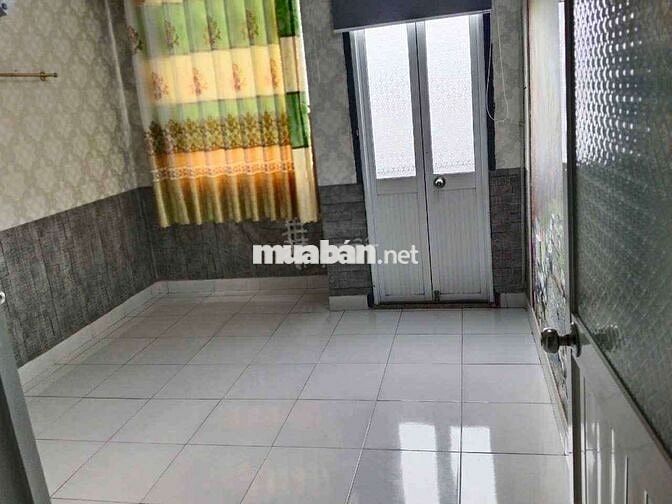 Chủ cần tiền bán nhà đi nước ngoài định cư