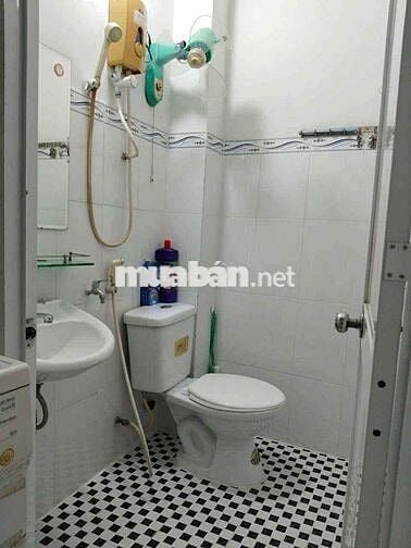 Chủ cần tiền bán nhà đi nước ngoài định cư
