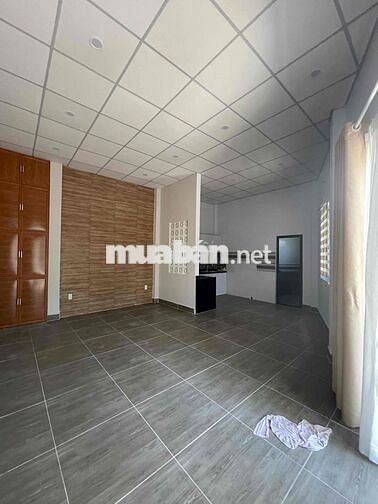 nhà 86m2 2pn nhà mới 100% dọn vào ở ngay gần chợ Thủ Đức