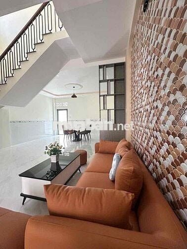 bán nhà lầu phường tân phong chợ 26d/t  105m2+ sàn