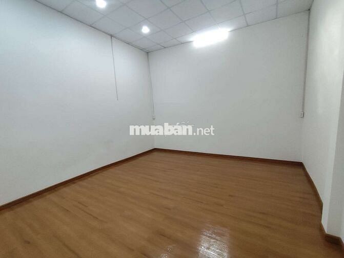 Cho thuê Căn đẹp Lý Thường Kiệt, 2 tầng, 4x19(3PN) – hẻm xe tải