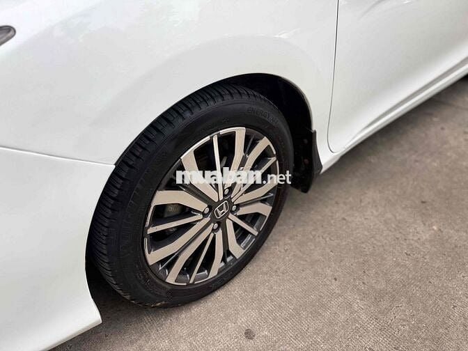 Honda City 2018 1.5 TOP - 133000 km