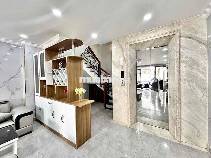 6 TẦNG - THANG MÁY - Ô TÔ VÀO NHÀ - NGANG 4.5 M - 4 PN FULL NỘI THẤT H