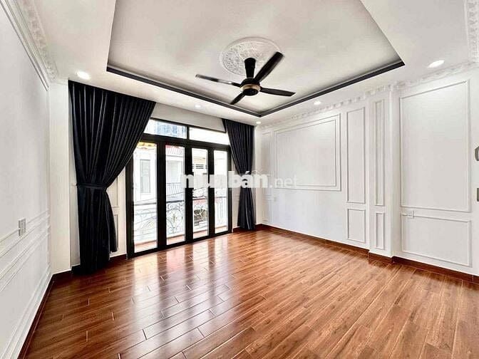 6 TẦNG - THANG MÁY - Ô TÔ VÀO NHÀ - NGANG 4.5 M - 4 PN FULL NỘI THẤT H