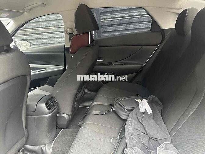 Hyundai Elantra 2024 1.6 AT Tiêu chuẩn  - 30000 km