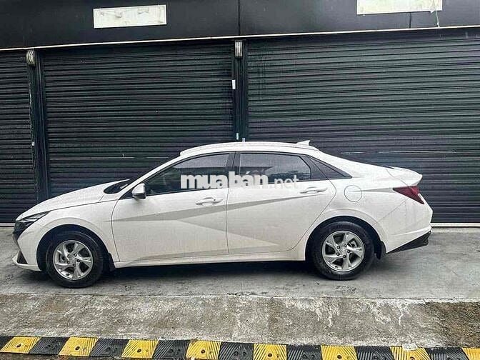 Hyundai Elantra 2024 1.6 AT Tiêu chuẩn  - 30000 km