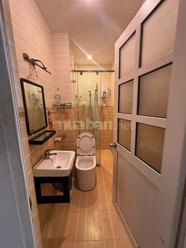 Cho thuê nhà đẹp đường Quách Văn Tuấn - 4x14m. 1T3L