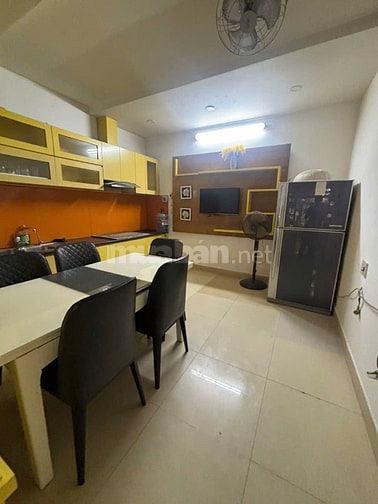 Cho thuê nhà đẹp đường Quách Văn Tuấn - 4x14m. 1T3L