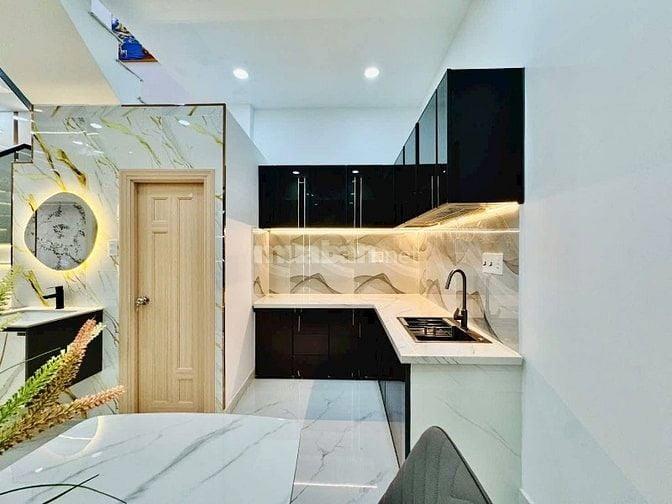 Nhà đẹp Nguyễn Khuyến 62m2 giá 2Tỷ170 sổ hồng riêng, nội thất sẵn