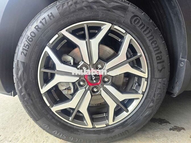 Kia Seltos 2021 Premium 1.4 Turbo,màu đen, 5v9 km