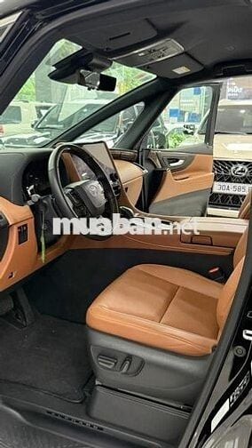 Bán Toyota Alphard 2024, lăn bánh 1 vạn Km như mới