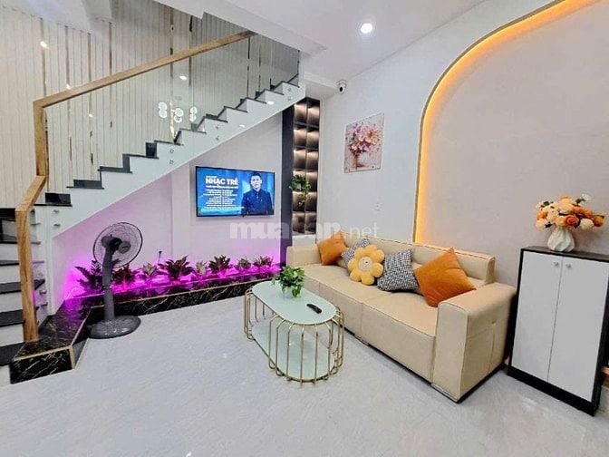 HẺM XE HƠI THÔNG NGUYỄN VĂN KHỐI, P11,GV,47,5M2 2PN,SÂN THƯỢNG 4.35 TY