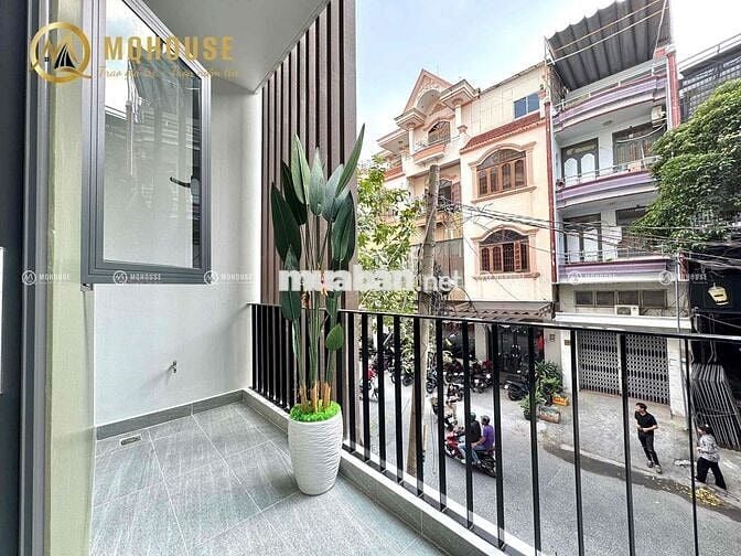 STUDIO BANCOL/CỬA SỔ - NGAY KHU VỰC LUỸ BÁN BÍCH - FULL NỘI THẤT NEW