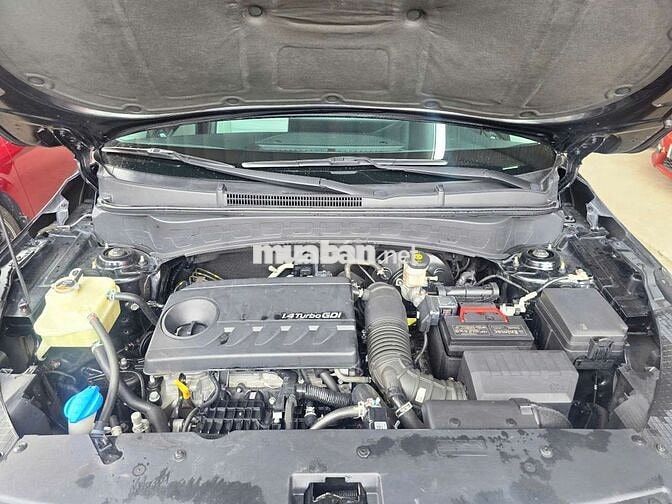 Kia Seltos 2021 Premium 1.4 Turbo,màu đen, 5v9 km