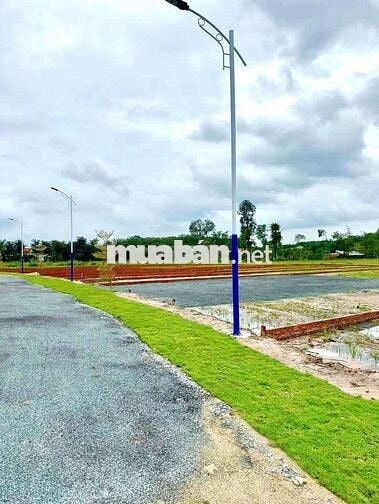 225m2,thổ 50m, đường 12m, cách đường Liên xã 32m,ngay UBND minh Thắng