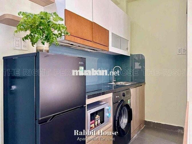CHO THUÊ CĂN HỘ FULL NỘI THẤT CỬA SỔ BAN CÔNG NGUYỄN TRÃI QUẬN 1