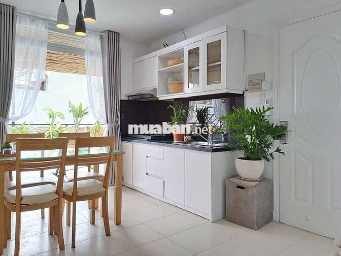 CĂN HỘ 2 PHÒNG NGỦ – 2 WC – BAN CÔNG 120M² – PHAN ĐĂNG LƯU, PHÚ NHUẬN