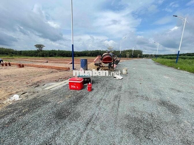 cần tiền bán gấp lô đqats 225m2 ở nha bích chơn thành