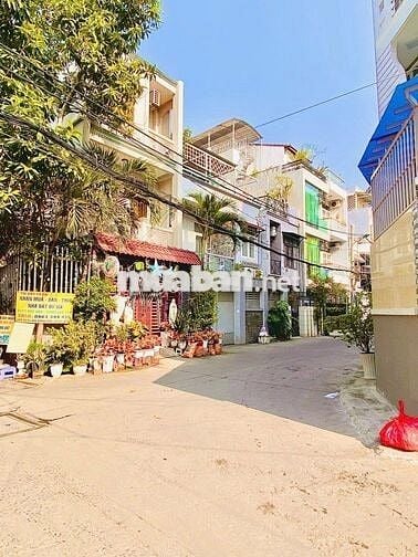 KHÔNG LỘ GIỚI - HXH - BÙI ĐÌNH TUÝ GẦN 50M2 4 TẦNG BTCT - CHỈ 9.3 T.Ỷ