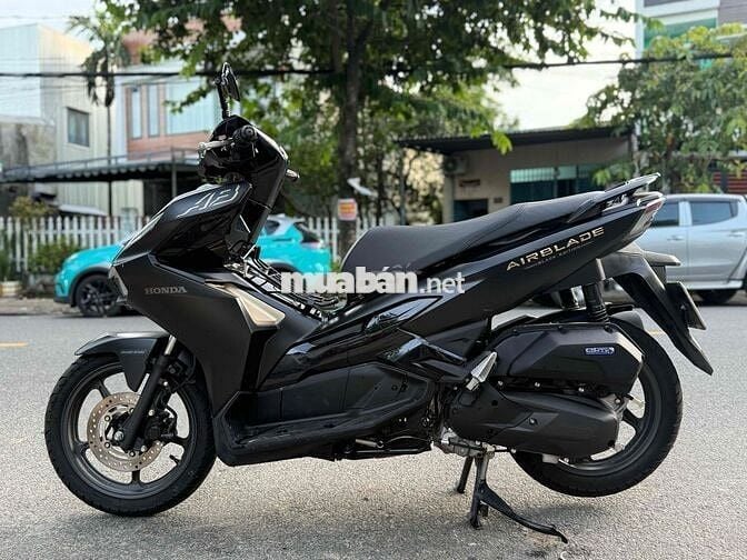 Air Blade 2025 2000km B.số 43 Góp trả trước 8tr5