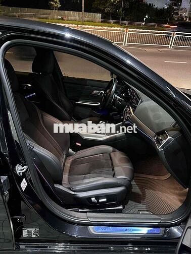 BMW 330i M Sport 2022 - 18600 km